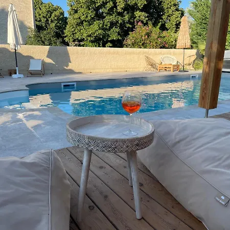 Sous Les Etoiles En Provence, Les Grands Chenes Lurs