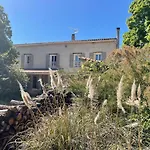 Sous Les étoiles En Provence, Les Grands Chênes