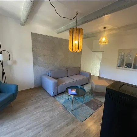 Sous Les Etoiles En Provence, Les Grands Chenes *