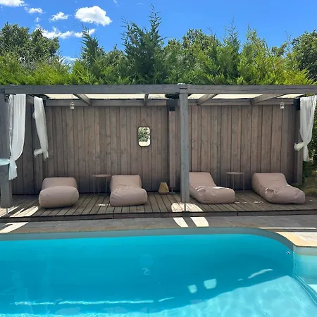 Sous Les Etoiles En Provence, Les Grands Chenes Nyaraló *